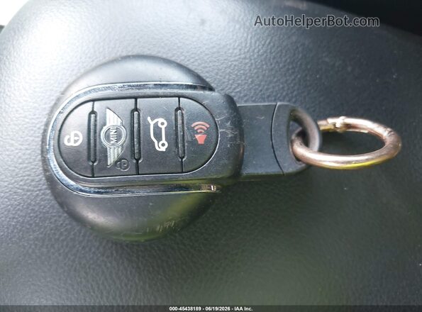 WMZYS7C30J3E07783 2018 MINI COUNTRYMAN Белый Вид панели приборов