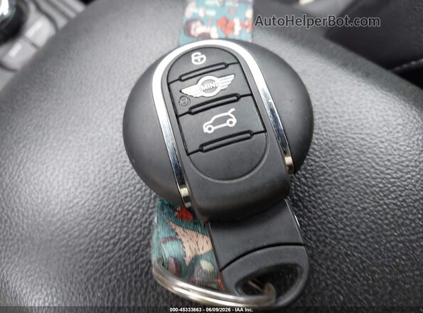 WMZYS7C33H3E07268 2017 MINI COUNTRYMAN White Вид панелі приладів