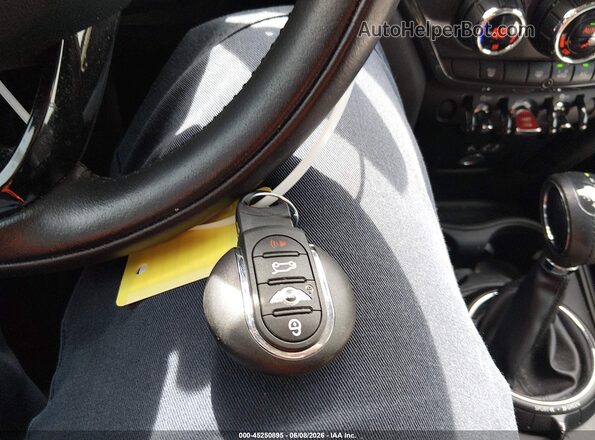 WMZYS7C35H3E07143 2017 MINI COUNTRYMAN Blue Vista del salpicadero