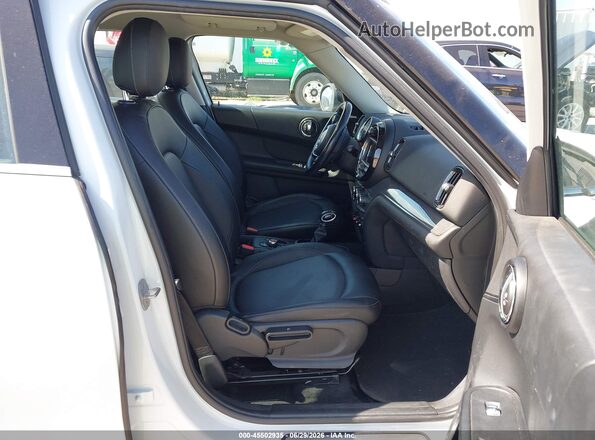 WMZYS7C39J3E07443 2018 MINI COUNTRYMAN Белый Вид салона спереди