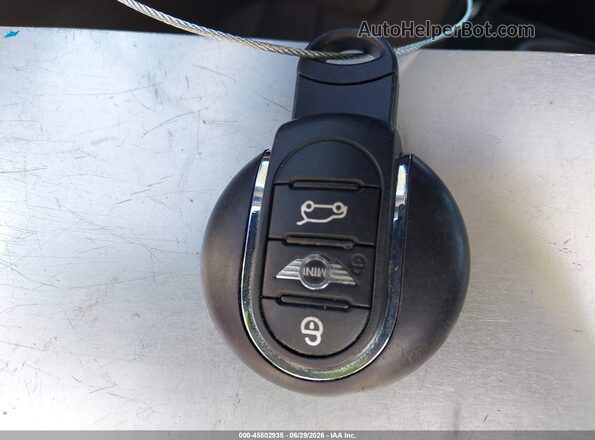 WMZYS7C39J3E07443 2018 MINI COUNTRYMAN Белый Вид панели приборов