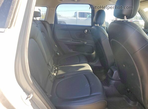 WMZYS7C55K3F45158 2019 MINI COOPER Gray Rear seats view