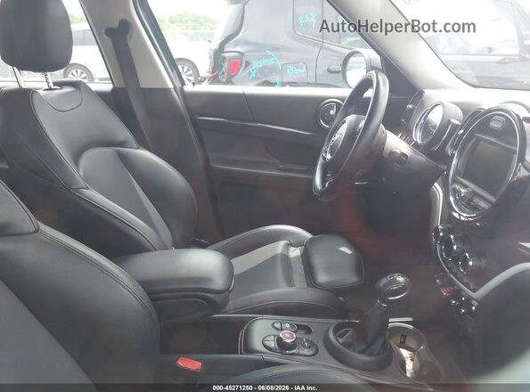 WMZYT5C32J3D81754 2018 MINI COUNTRYMAN Gray Front interior view