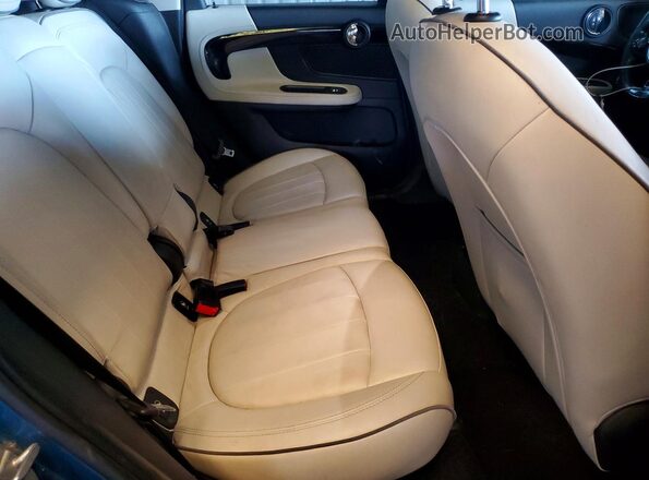 WMZYT5C34H3D80485 2017 MINI COOPER Blue Widok tylnych siedzeń