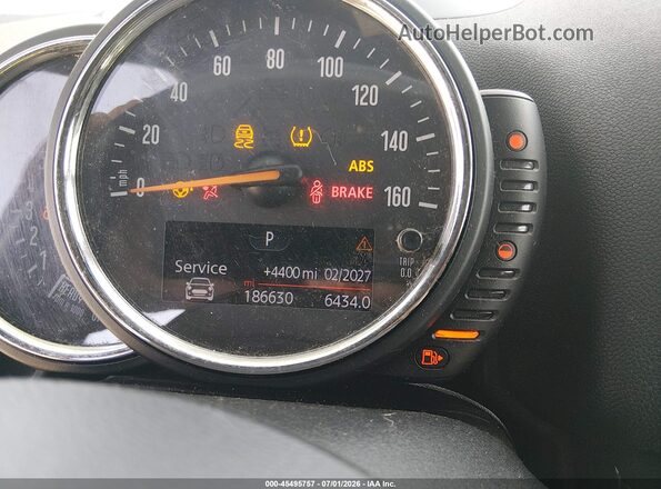 WMZYT5C36H3D80147 2017 MINI COUNTRYMAN White Вид задніх сидінь