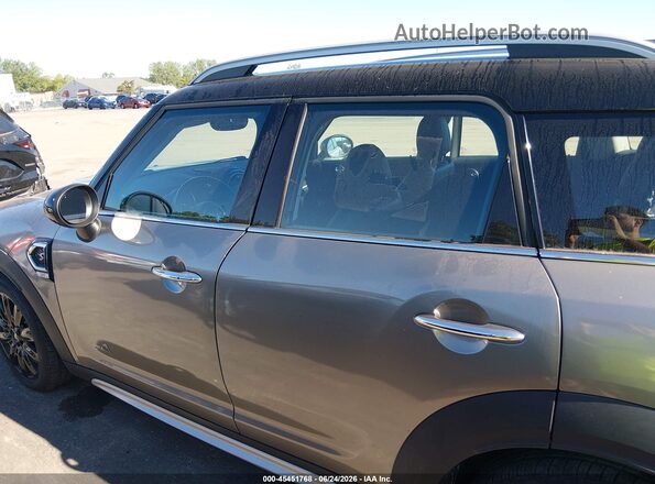 WMZYT5C38H3D80666 2017 MINI COUNTRYMAN Gold 360 interior view