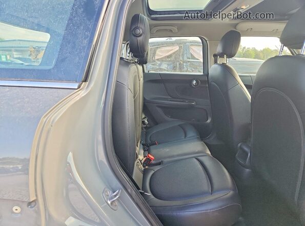 WMZYV5C5XK3F57379 2019 MINI COOPER Silver Vista de los asientos traseros