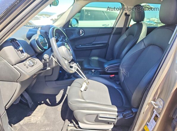 WMZYW3C04L3L01288 2020 MINI COOPER Silver Widok wnętrza z przodu