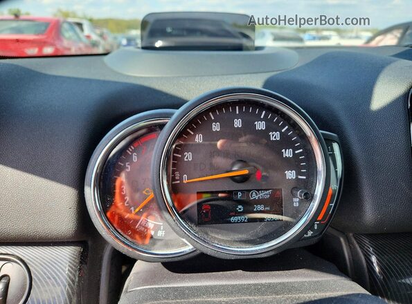 WMZYX1C06L3L93716 2020 MINI COOPER Красный Вид щитка приборов