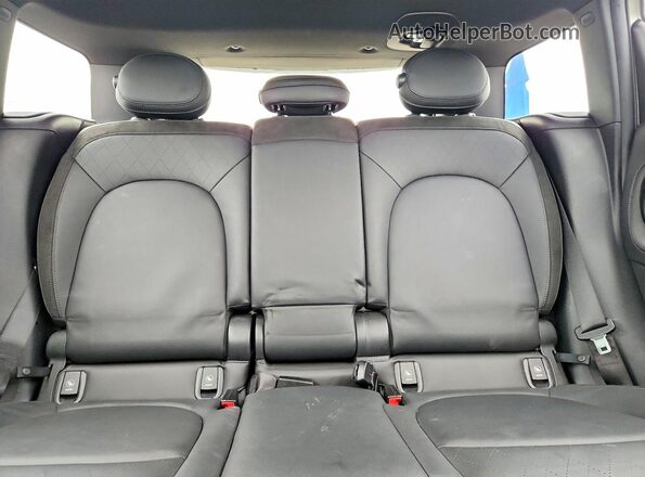 WMZYX1C09L3L54957 2020 MINI COOPER Gray Rear seats view