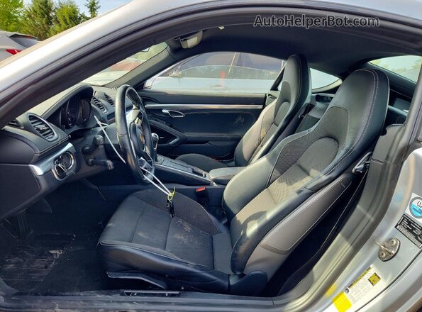 WP0AA2A87JS260242 2018 PORSCHE CAYMAN Silver Front interior view