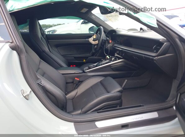 WP0AA2A92SS207197 2025 PORSCHE 911 Бирюзовый Вид салона спереди