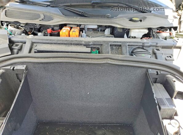 WP0AA2Y14NSA16033 2022 PORSCHE TAYCAN Green Rear interior view