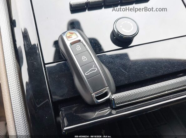 WP0AA2YA2SL007267 2025 PORSCHE PANAMERA Green Widok deski rozdzielczej
