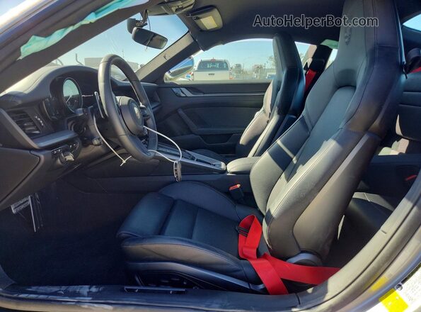 WP0AB2A97LS229517 2020 PORSCHE 911 Silver Front interior view