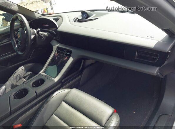 WP0AB2Y15LSA50153 2020 PORSCHE TAYCAN White წინა სალონის ხედი