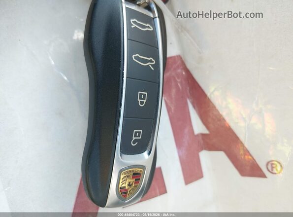 WP0AB2Y18NSA43961 2022 PORSCHE TAYCAN Red Առջևի վահանակի տեսք