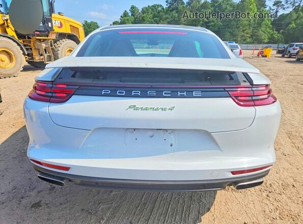 WP0AE2A71KL125569 2019 PORSCHE PANAMERA White უკანა ხედი
