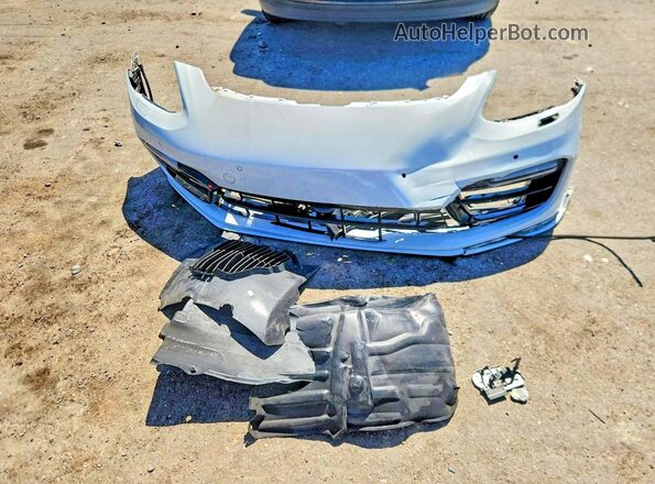 WP0AG2A73LL145964 2020 PORSCHE PANAMERA White Widok komory silnika