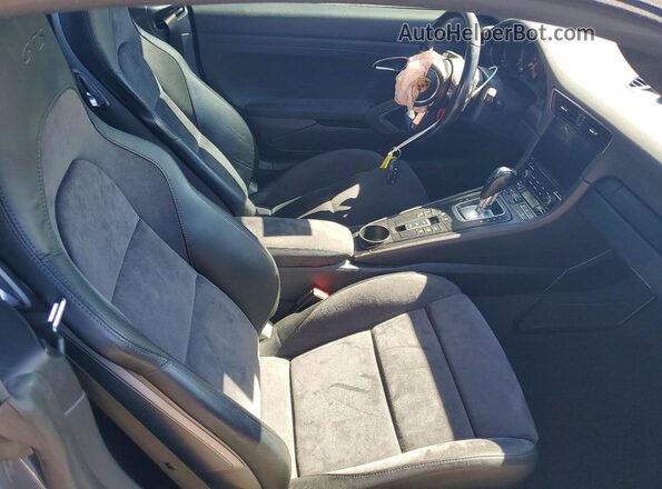 WP0CB2A99JS147925 2018 PORSCHE 911 Gray Հետևի նստատեղերի տեսք