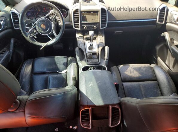 WP1AA2A21GLA10136 2016 PORSCHE CAYENNE Silver Vista del salpicadero