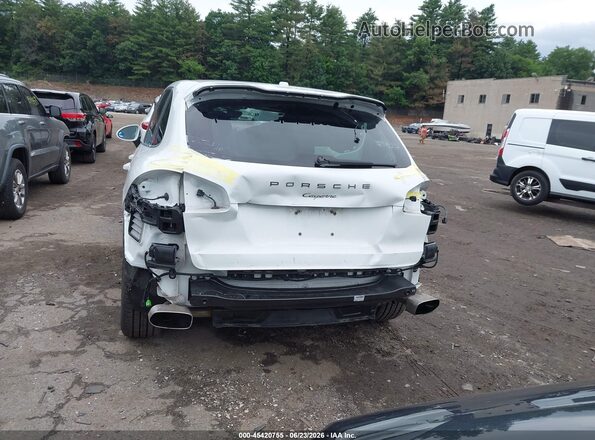 WP1AA2A21HKA82879 2017 PORSCHE CAYENNE Белый Вид спереди