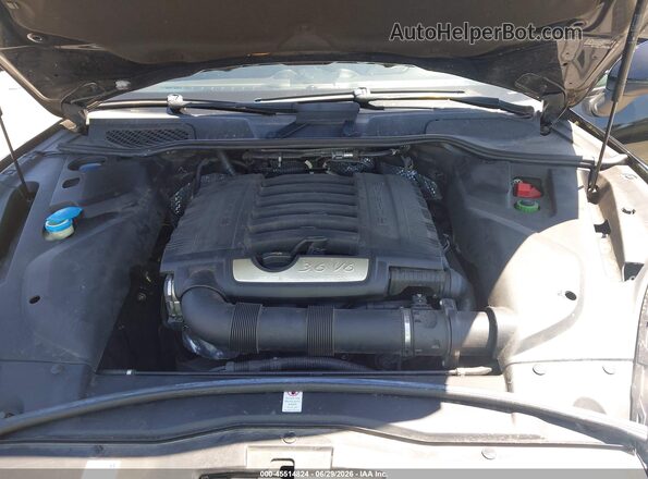 WP1AA2A22HKA87475 2017 PORSCHE CAYENNE Черный Вид сзади