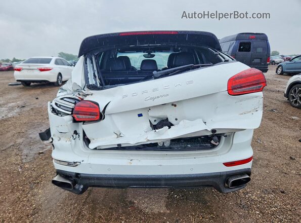 WP1AA2A24GLA05271 2016 PORSCHE CAYENNE White Հետևի տեսք