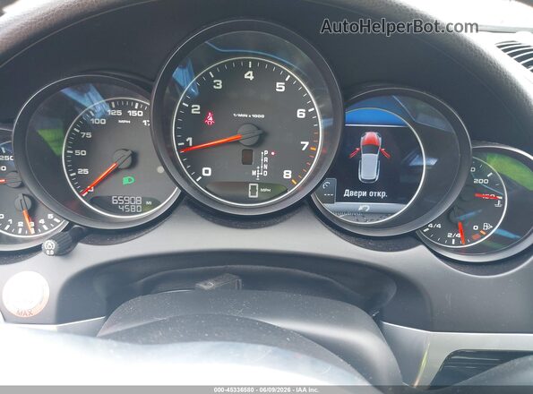 WP1AA2A25GKA11280 2016 PORSCHE CAYENNE Black Widok tylnych siedzeń