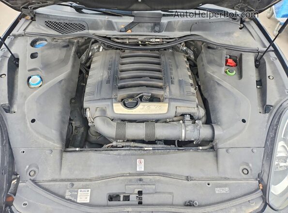 WP1AA2A27GLA05698 2016 PORSCHE CAYENNE Black Engine compartment view