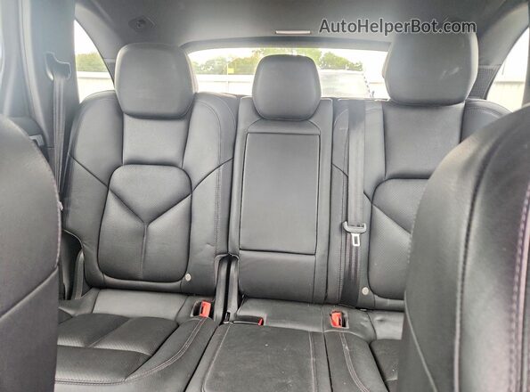 WP1AA2A27GLA05698 2016 PORSCHE CAYENNE Black Rear seats view