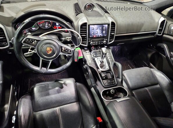 WP1AA2A27HKA81638 2017 PORSCHE CAYENNE Black 