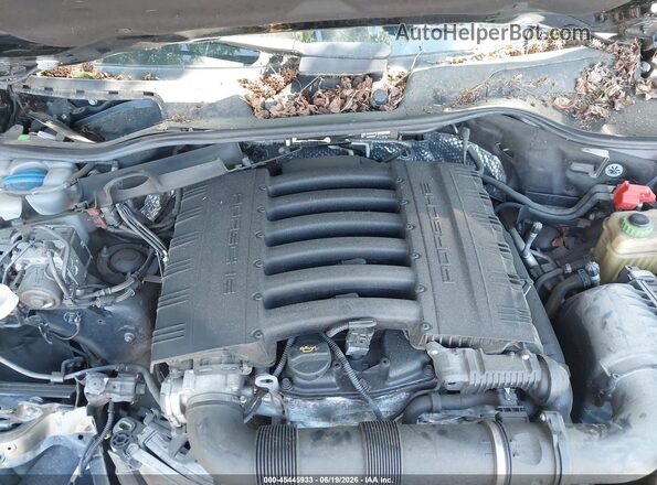WP1AA2A27HKA83017 2017 PORSCHE CAYENNE Black Հետևի տեսք