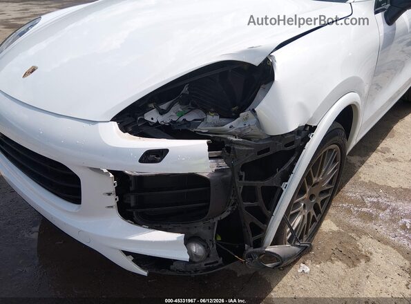 WP1AA2A27HKA83289 2017 PORSCHE CAYENNE White Vista frontal