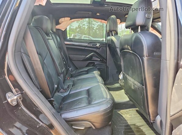 WP1AA2A27HKA86600 2017 PORSCHE CAYENNE Black Rear seats view