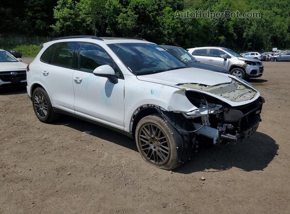 WP1AA2A29HKA82659 2017 PORSCHE CAYENNE Белый Передняя правая четверть