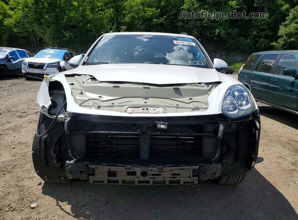 WP1AA2A29HKA82659 2017 PORSCHE CAYENNE Белый Вид спереди