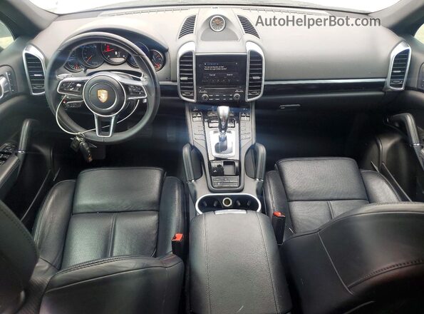 WP1AA2A29JKA02606 2018 PORSCHE CAYENNE White Widok deski rozdzielczej