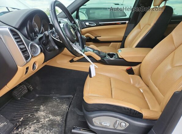 WP1AA2A2XGKA15132 2016 PORSCHE CAYENNE White 