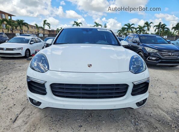 WP1AA2A2XJKA06969 2018 PORSCHE CAYENNE Белый Вид спереди