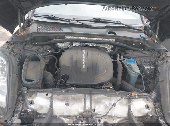 WP1AA2A50JLB02761 2018 PORSCHE MACAN Black Հետևի տեսք