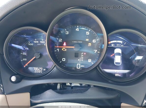 WP1AA2A50JLB18359 2018 PORSCHE MACAN Black Հետևի նստատեղերի տեսք