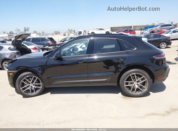 WP1AA2A50RLB08667 2024 PORSCHE MACAN Black უკანა სალონის ხედი