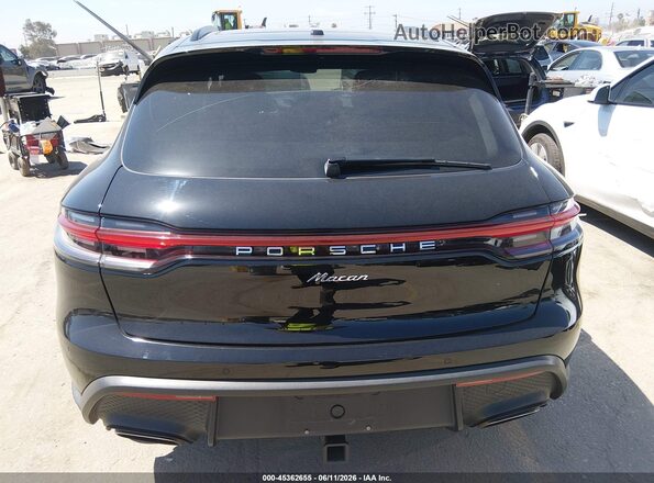 WP1AA2A50RLB08667 2024 PORSCHE MACAN Black 