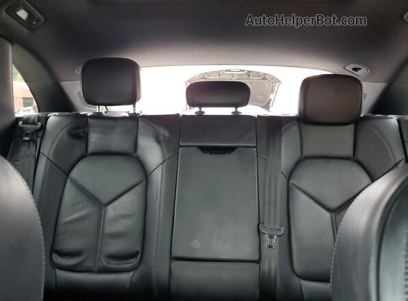 WP1AA2A51JLB21741 2018 PORSCHE MACAN Blue Հետևի նստատեղերի տեսք