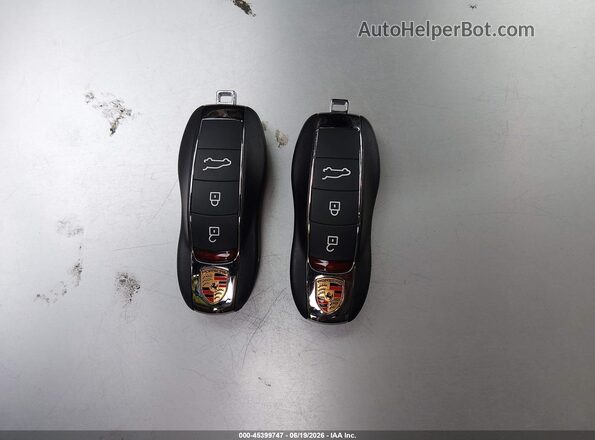 WP1AA2A51TLB06482 2026 PORSCHE MACAN White წინა პანელის ხედი