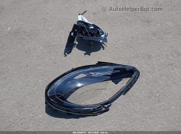 WP1AA2A51TLB06482 2026 PORSCHE MACAN White ხელსაწყოთა პანელის ხედი