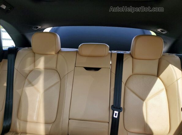 WP1AA2A52JLB18072 2018 PORSCHE MACAN Blue Հետևի նստատեղերի տեսք