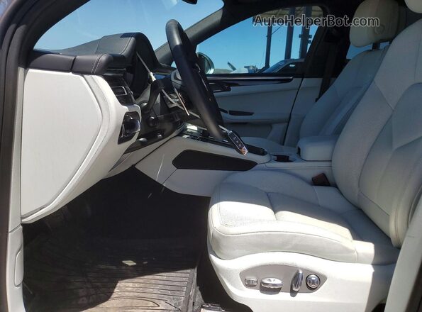 WP1AA2A52SLB08885 2025 PORSCHE MACAN Gray Front interior view