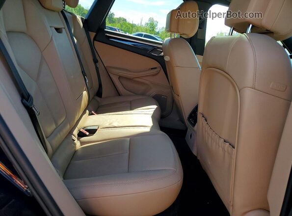WP1AA2A53NLB01545 2022 PORSCHE MACAN Blue Widok wnętrza z tyłu
